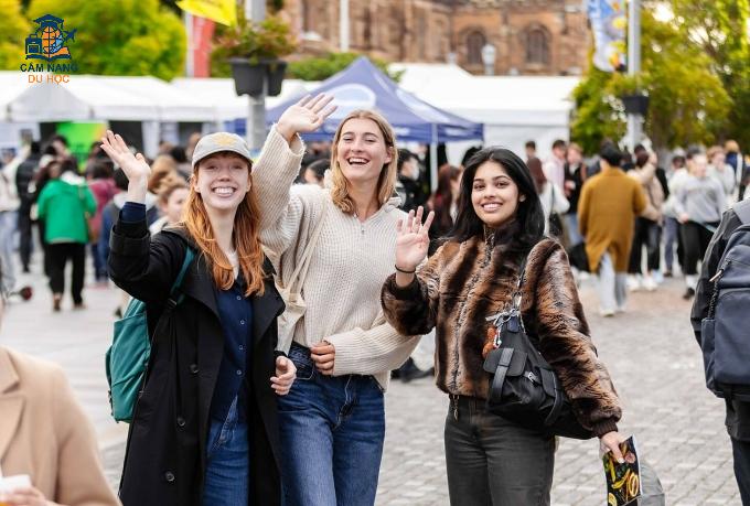 Sinh viên tại Đại học Sydney, Australia. Ảnh: University of Sydney fanpage