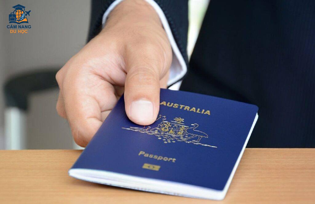 Giấy tờ cần thiết khi xin visa du học Úc – Update Mới