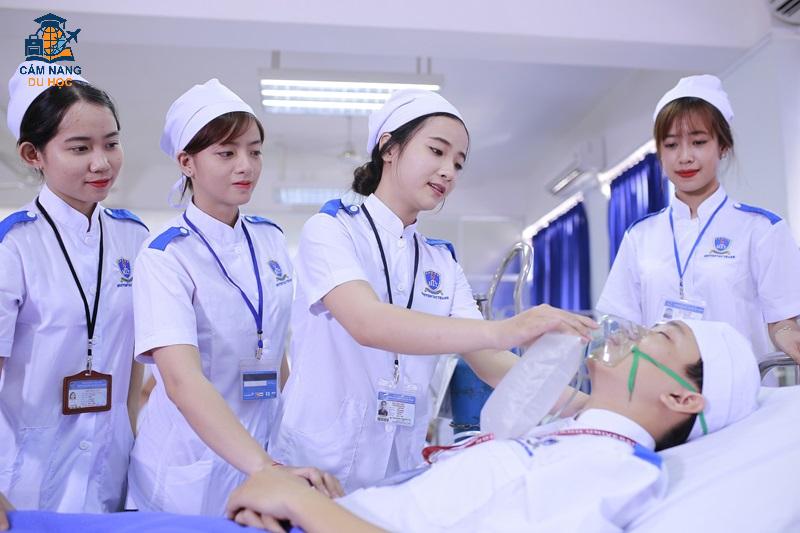 Học bổng du học Úc ngành điều dưỡng – Update Mới