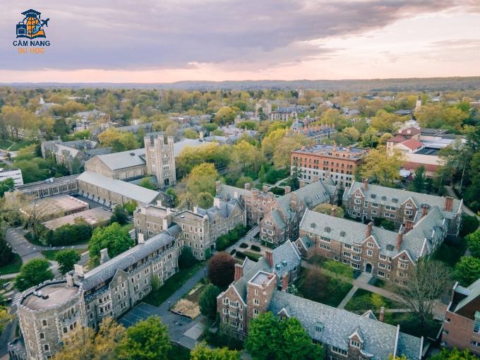 Khuôn viên Đại học Princeton, Mỹ. Ảnh: Princeton University Fanpage