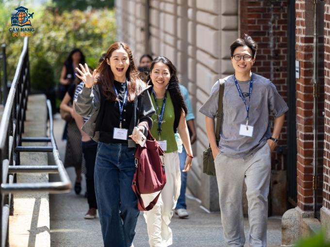 Sinh viên Đại học Columbia - top 5 trường đông sinh viên quốc tế nhất ở Mỹ. Ảnh: Columbia University Fanpage
