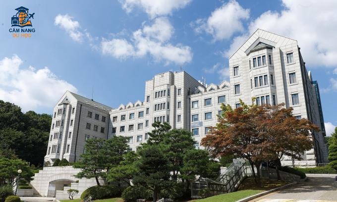 Một góc trong khuôn viên Đại học Yonsei, Hàn Quốc. Ảnh: Yonsei University Fanpage