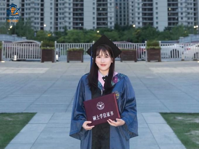Cô gái Hà Tĩnh giành học bổng Đại học Thanh Hoa sau một lần từ bỏ - 1
