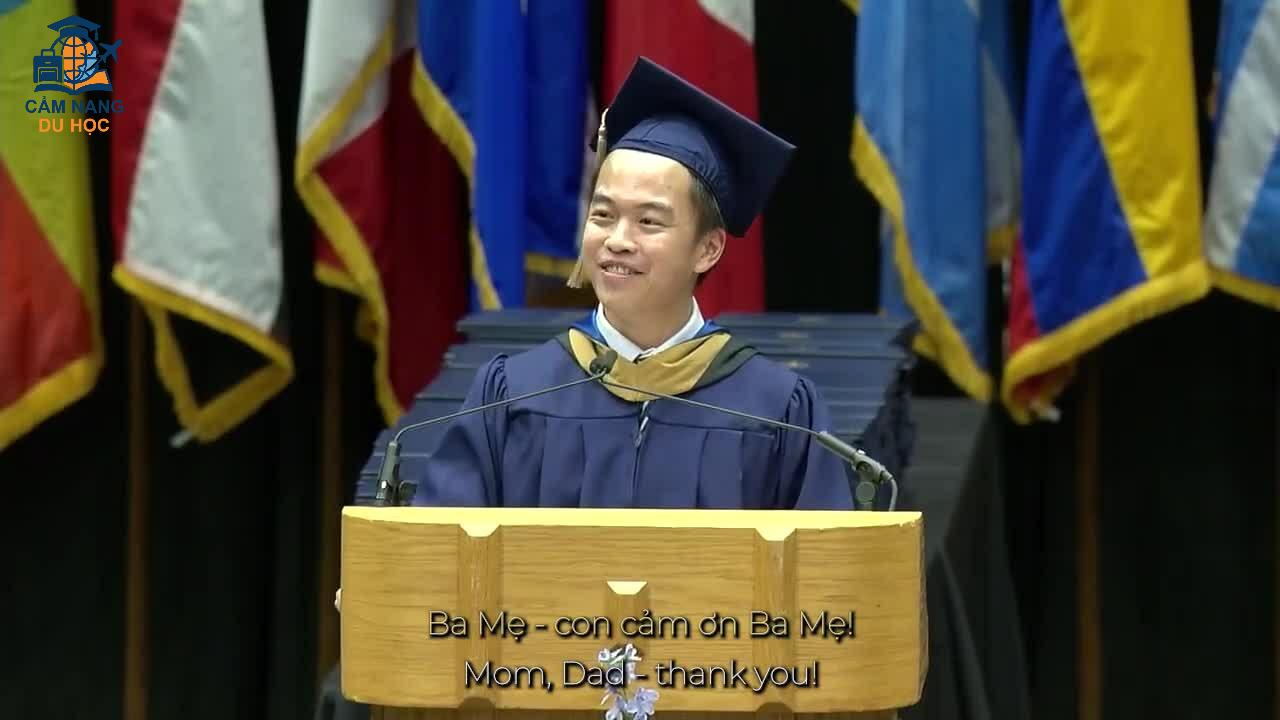 Chàng trai Việt "gây sốt" khi hát trong lễ tốt nghiệp đại học Mỹ