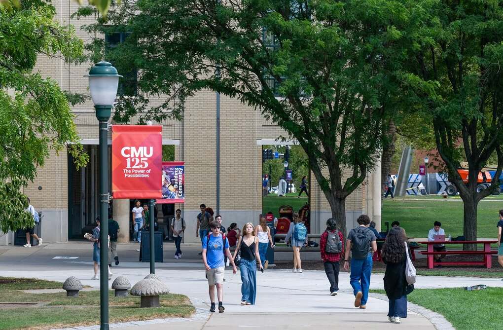 Một góc khuôn viên Đại học Carnegie Mellon, Mỹ. Ảnh: Fanpage trường