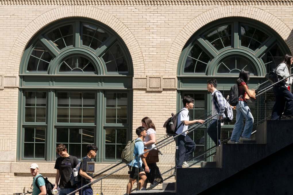 Một góc trong khuôn viên Đại học Carnegie Mellon, Mỹ. Ảnh: Fanpage trường